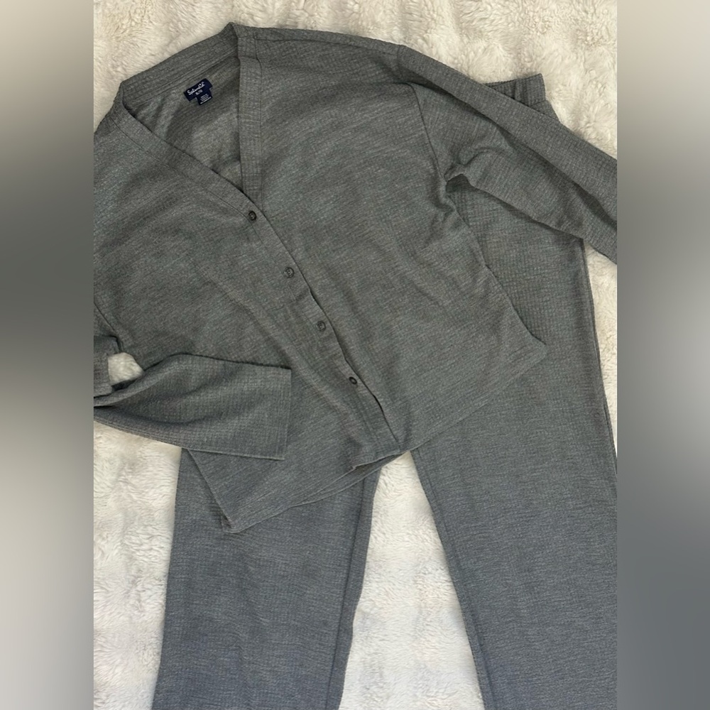 Splendid Gray Pyjamas Lounge Set - Picture 2 of 12